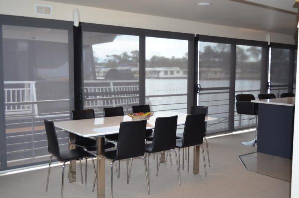 Houseboat hire