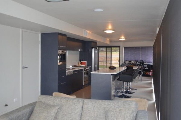 Houseboat hire