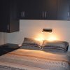 Houseboat hire