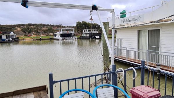 Houseboat rentals