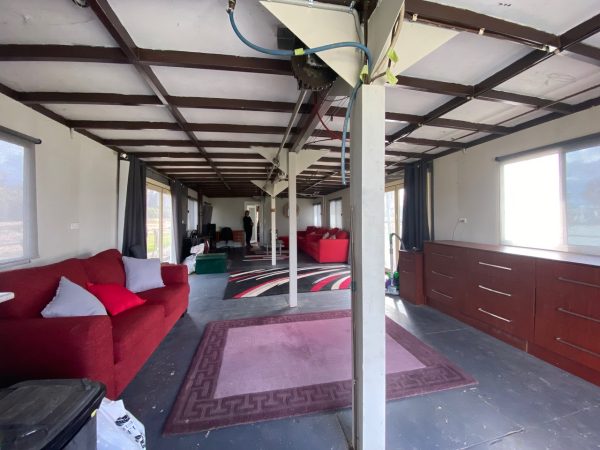 Houseboat rentals